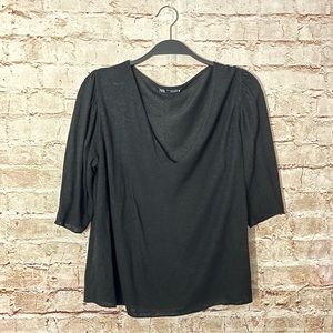 Black Zara V-neck shirt sleeve puffy shoulder top size medium